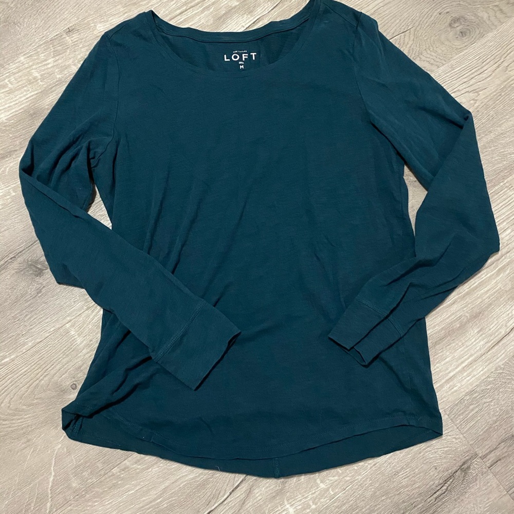 Ann Taylor LOFT teal long sleeve t-shirt